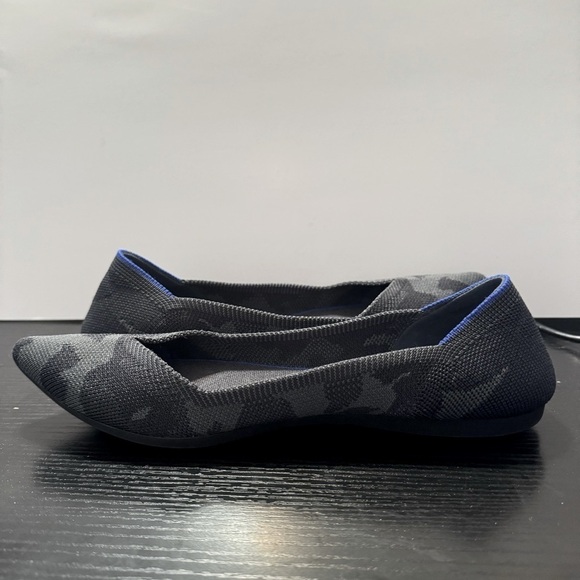 Rothy’s Retired The Point Gray Camo Pointed Toe Knit Ballet Flats - Picture 4 of 8